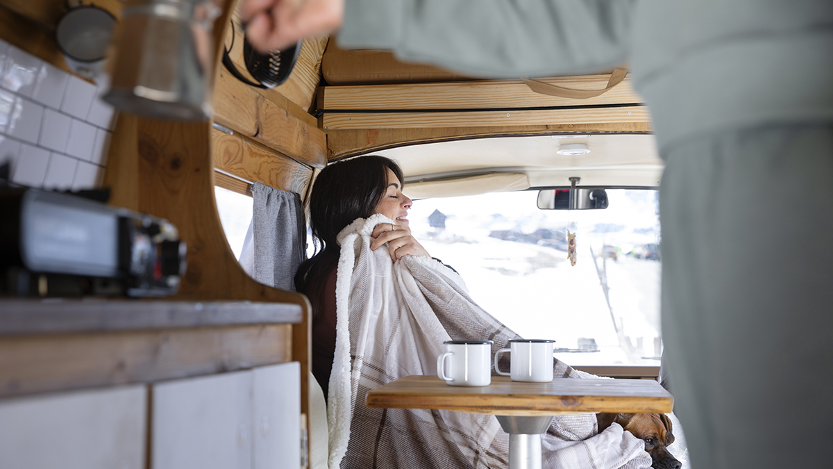 Comment installer un chauffage diesel dans un van déjà aménagé ? - Van Life  Magazine